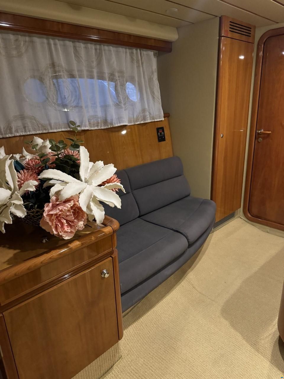 Ferretti 680