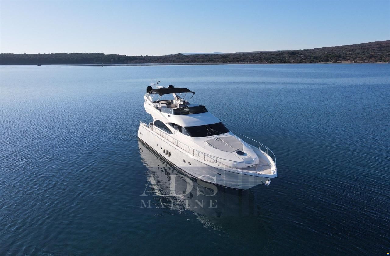 Dominator 62