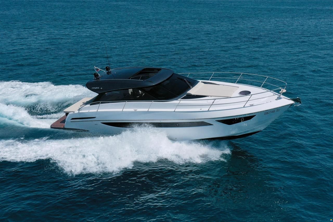 Focus Motor Yacht Power 44