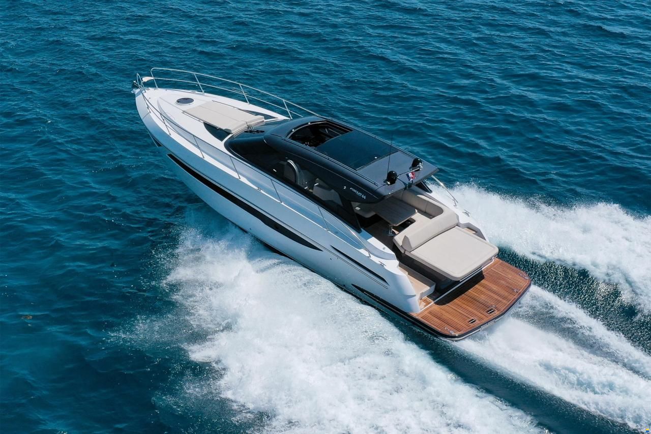 Focus Motor Yacht Power 44