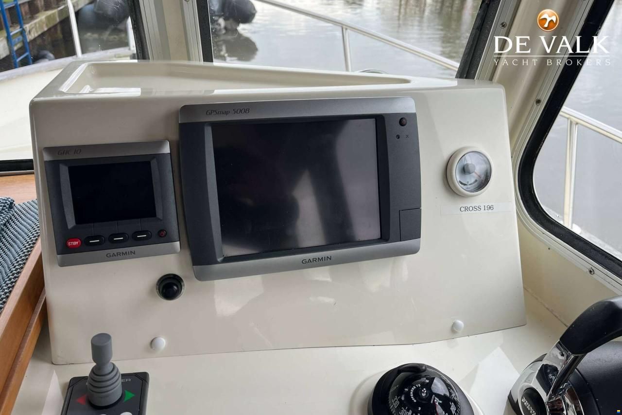 Rhea Marine 750