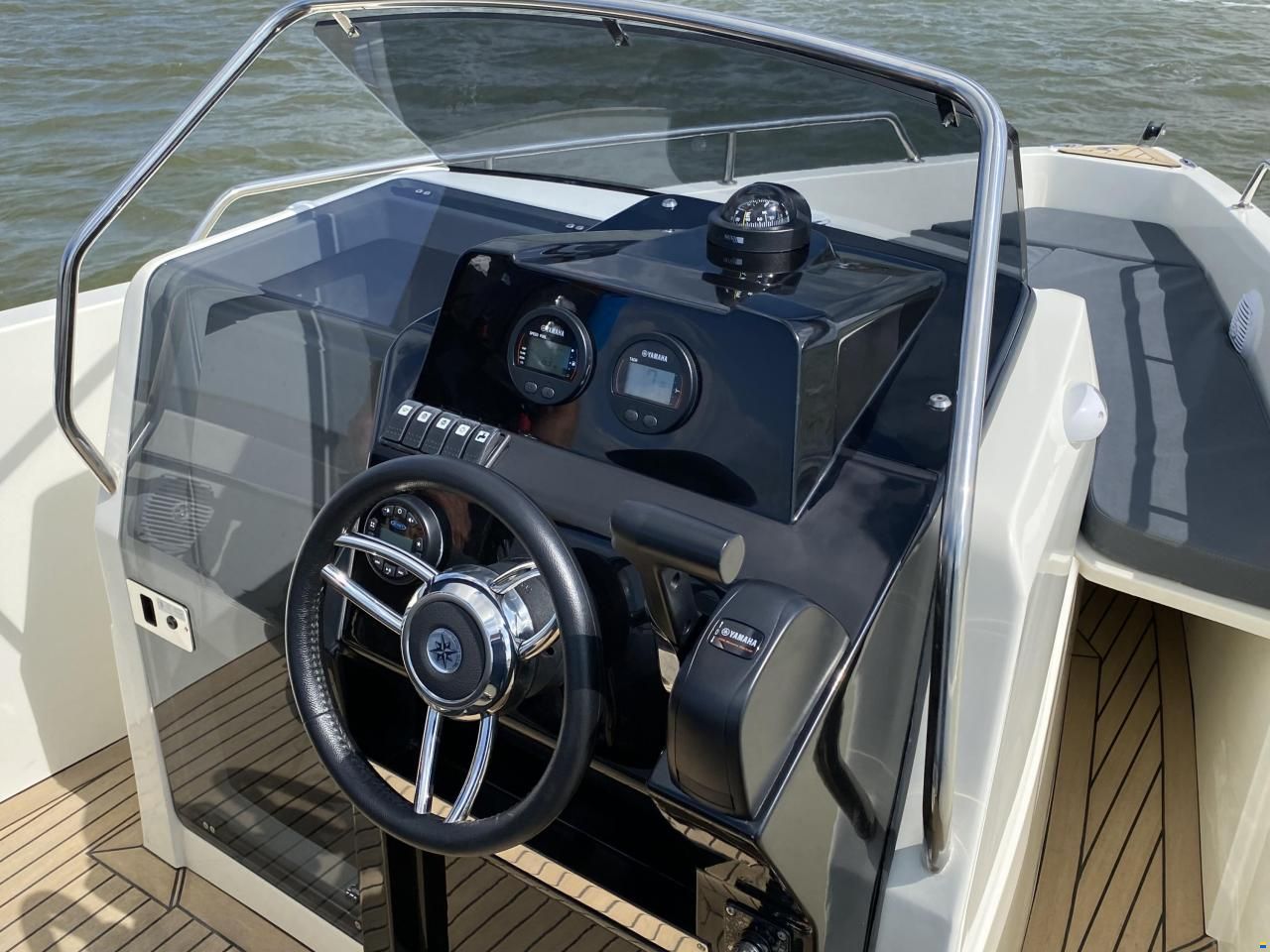 NUVA Yachts M6 Open