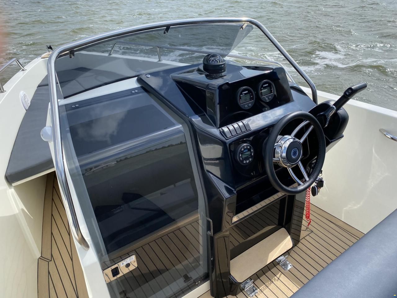 NUVA Yachts M6 Open