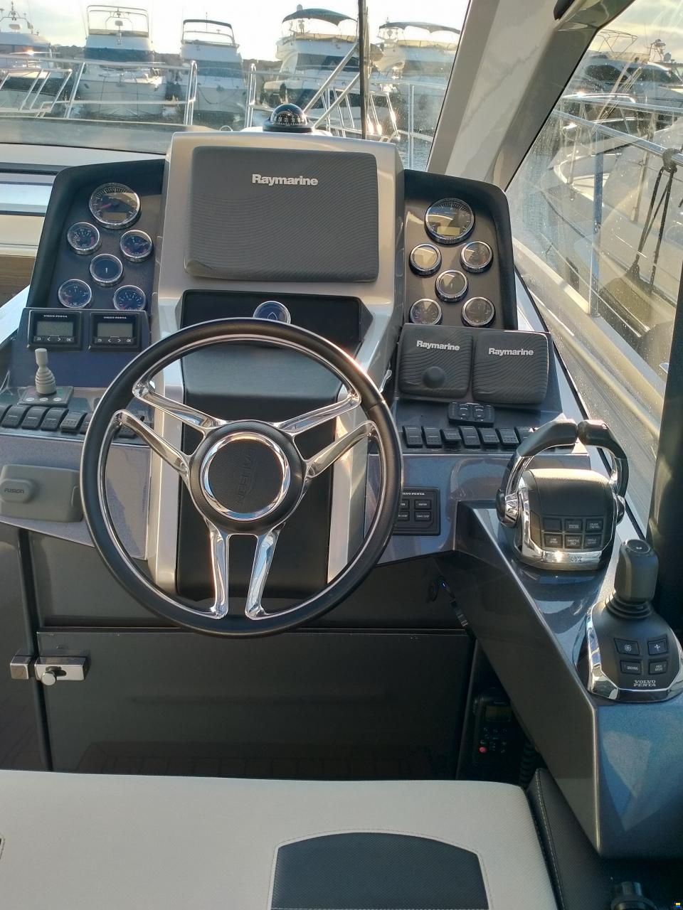 Galeon 445 HTS