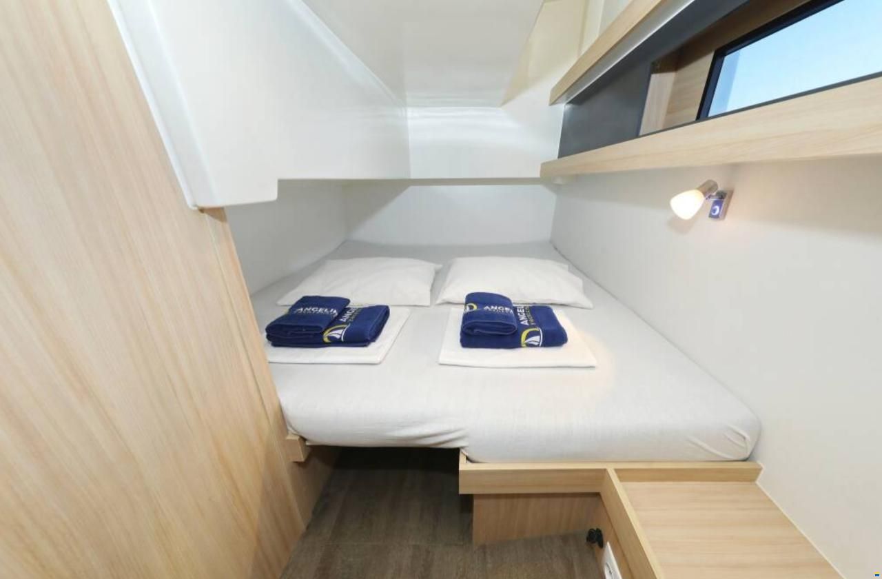 Cobra Futura 40 Grand Horizon