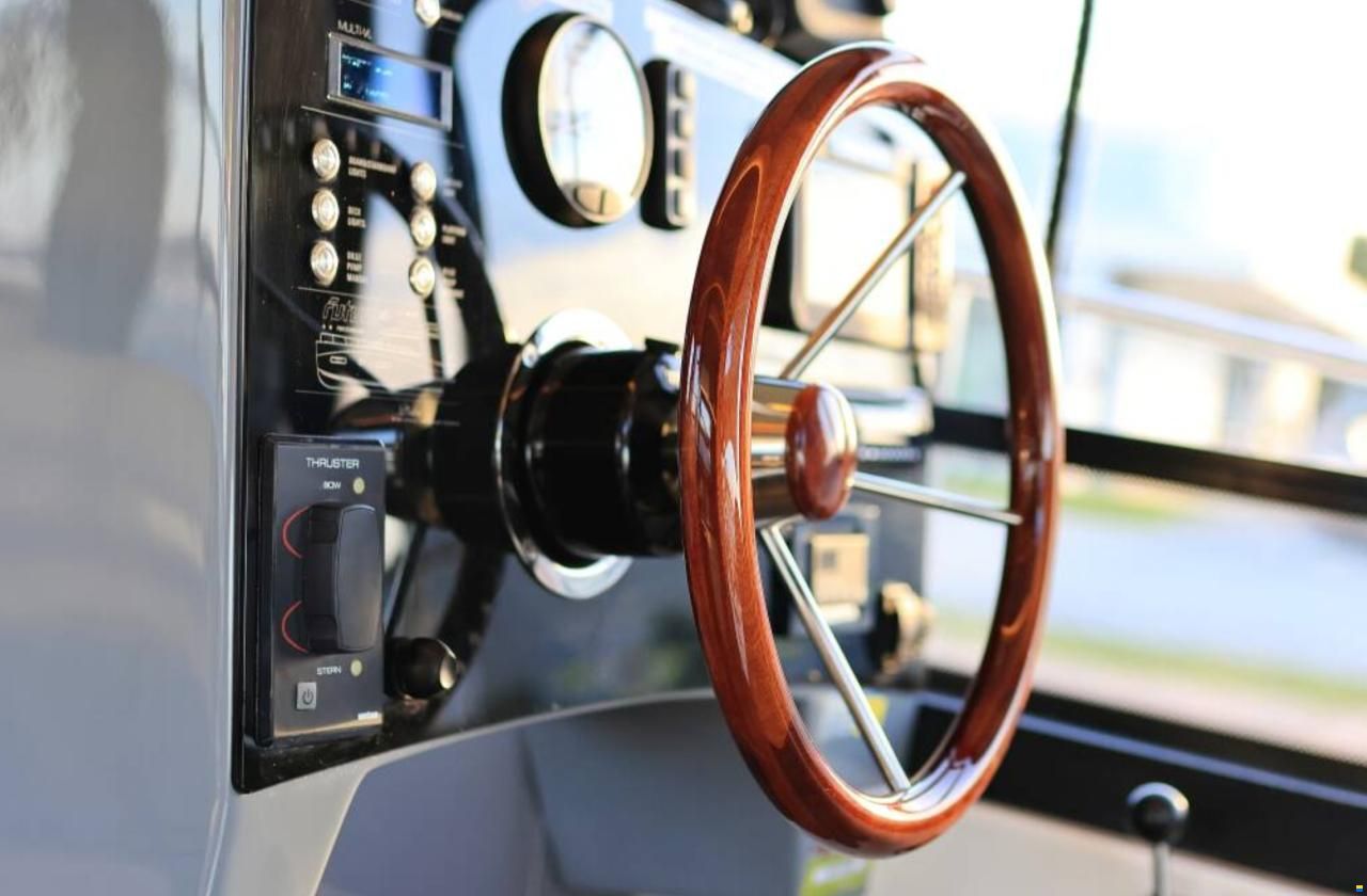 Cobra Futura 40 Grand Horizon