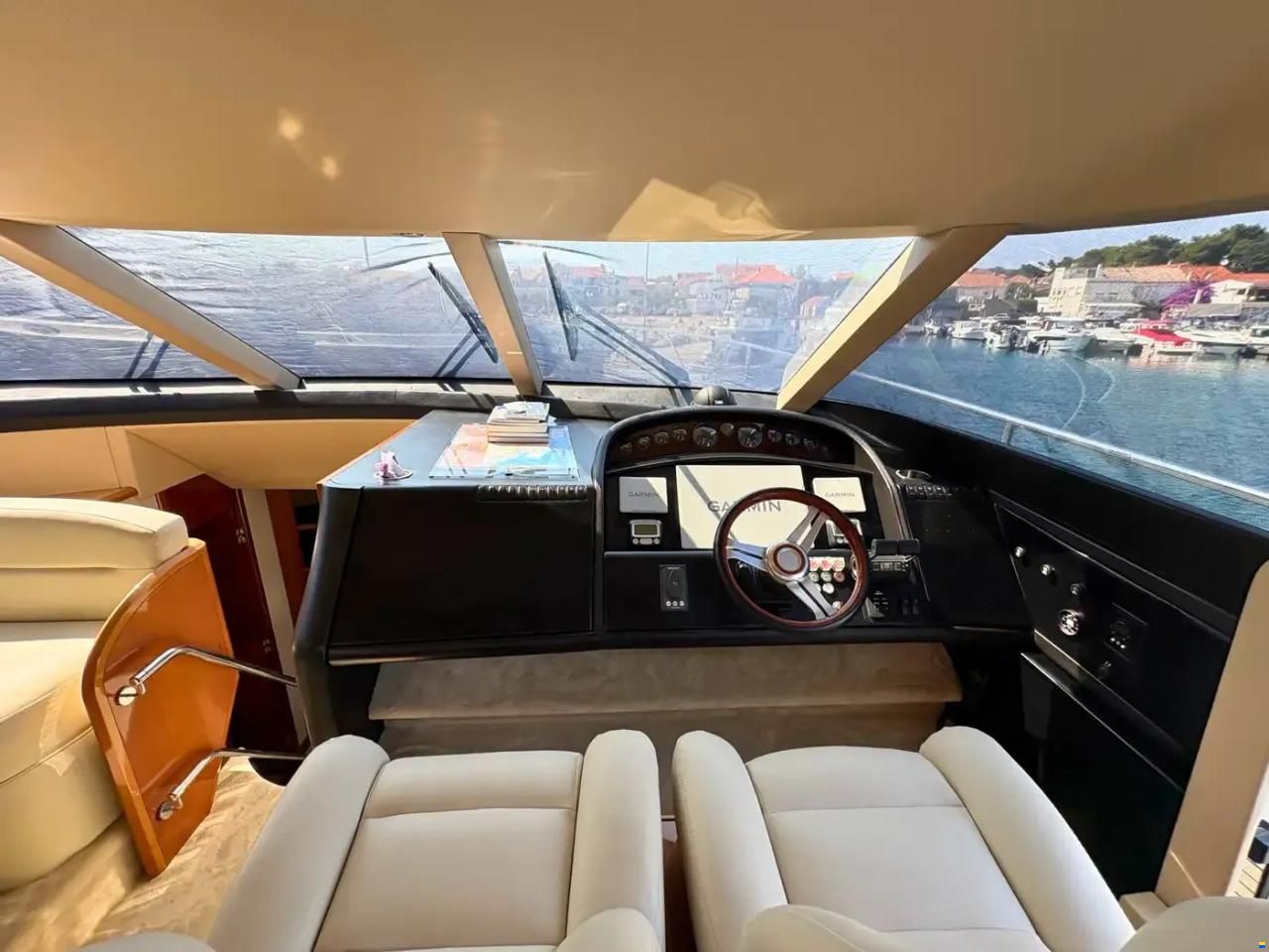 Princess 21M