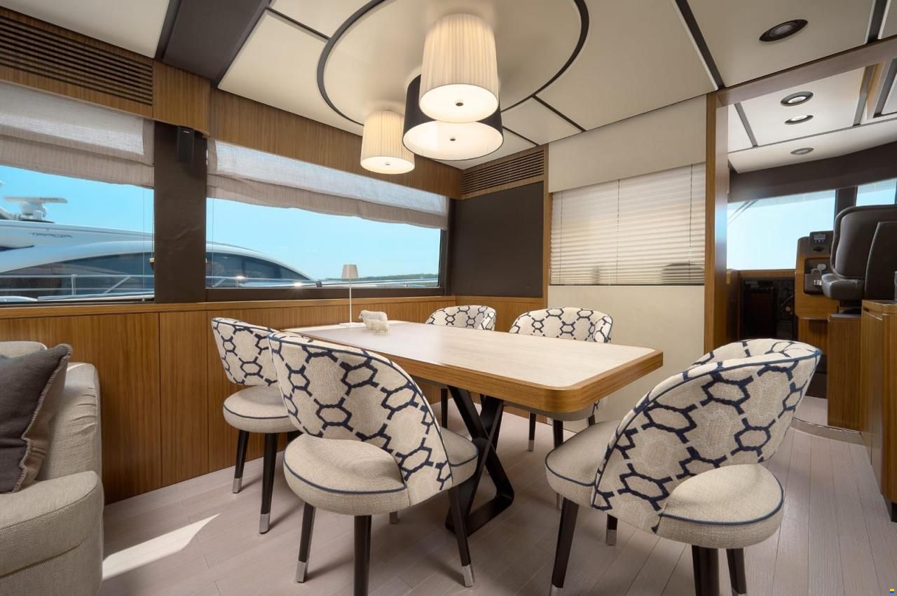 Azimut Magellano 66