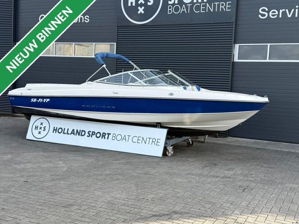 Bayliner 225 Bowrider