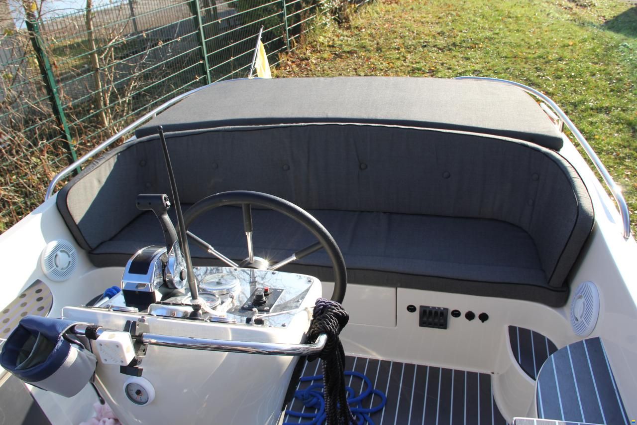 Primeur Tender 710