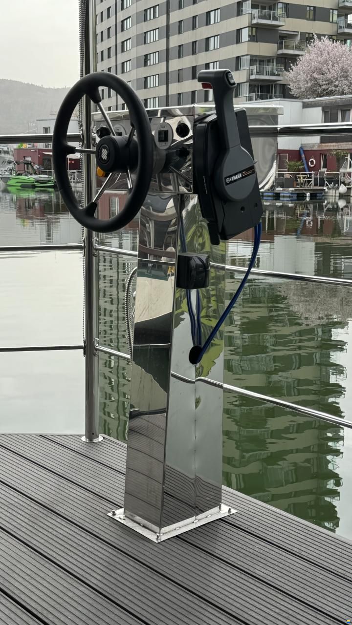 Trimaran