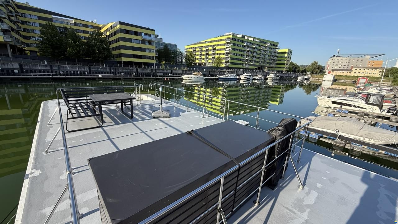 Trimaran