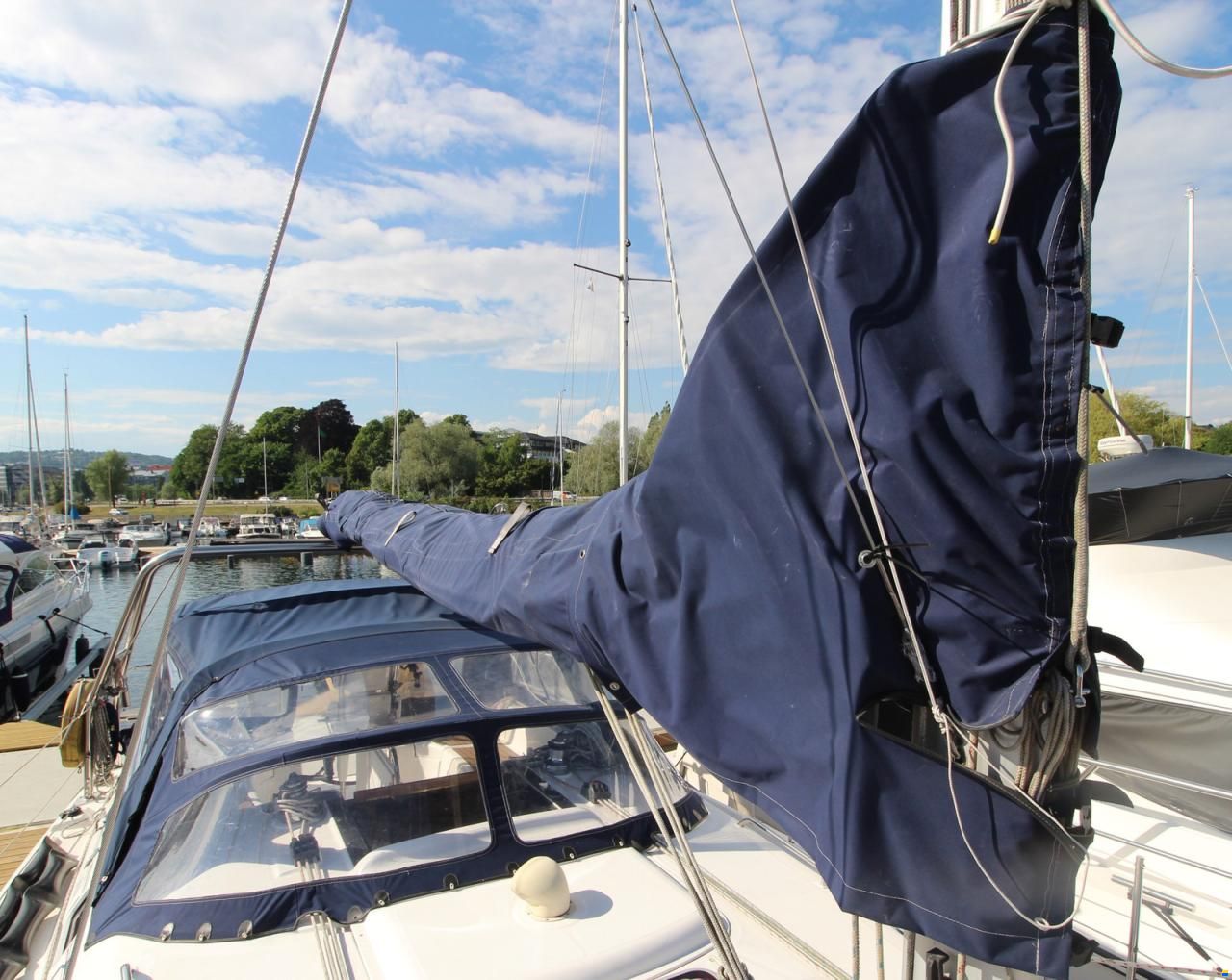Legend 36