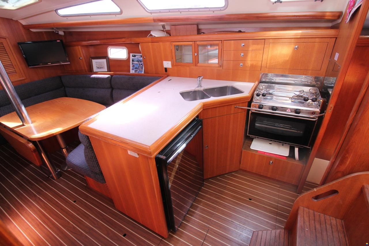 Legend 36