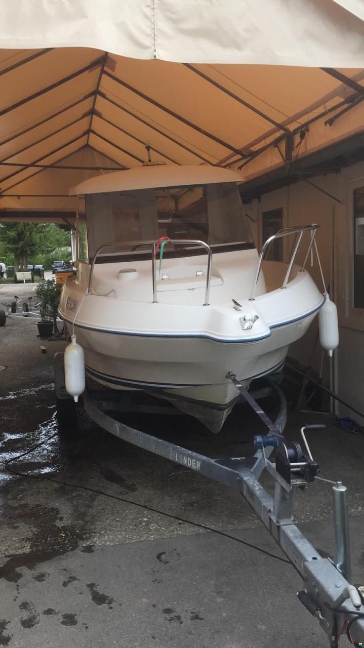 Quicksilver 500 Pilothouse