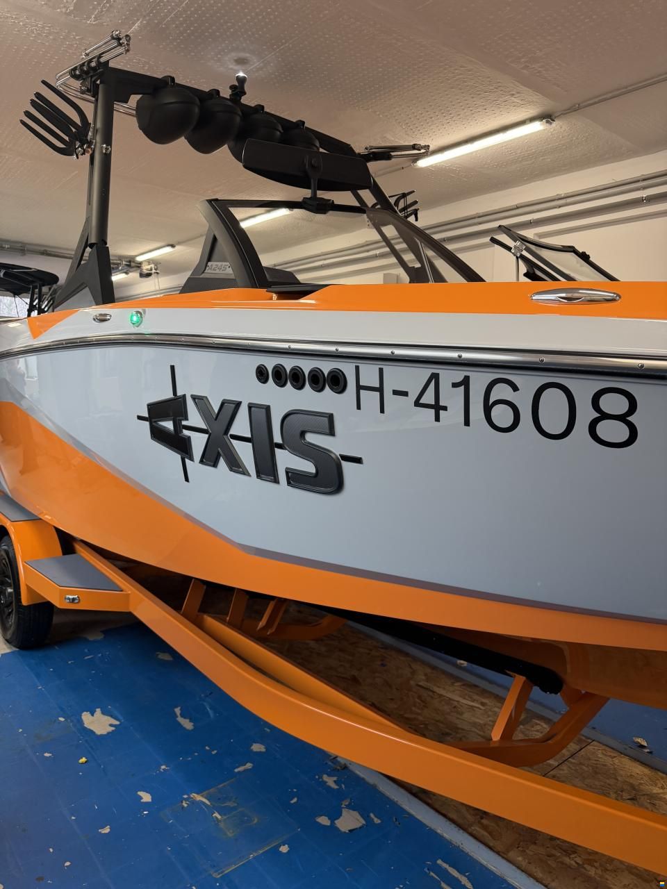 Axis A245