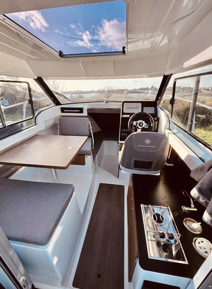 Jeanneau MERRY FISHER 695