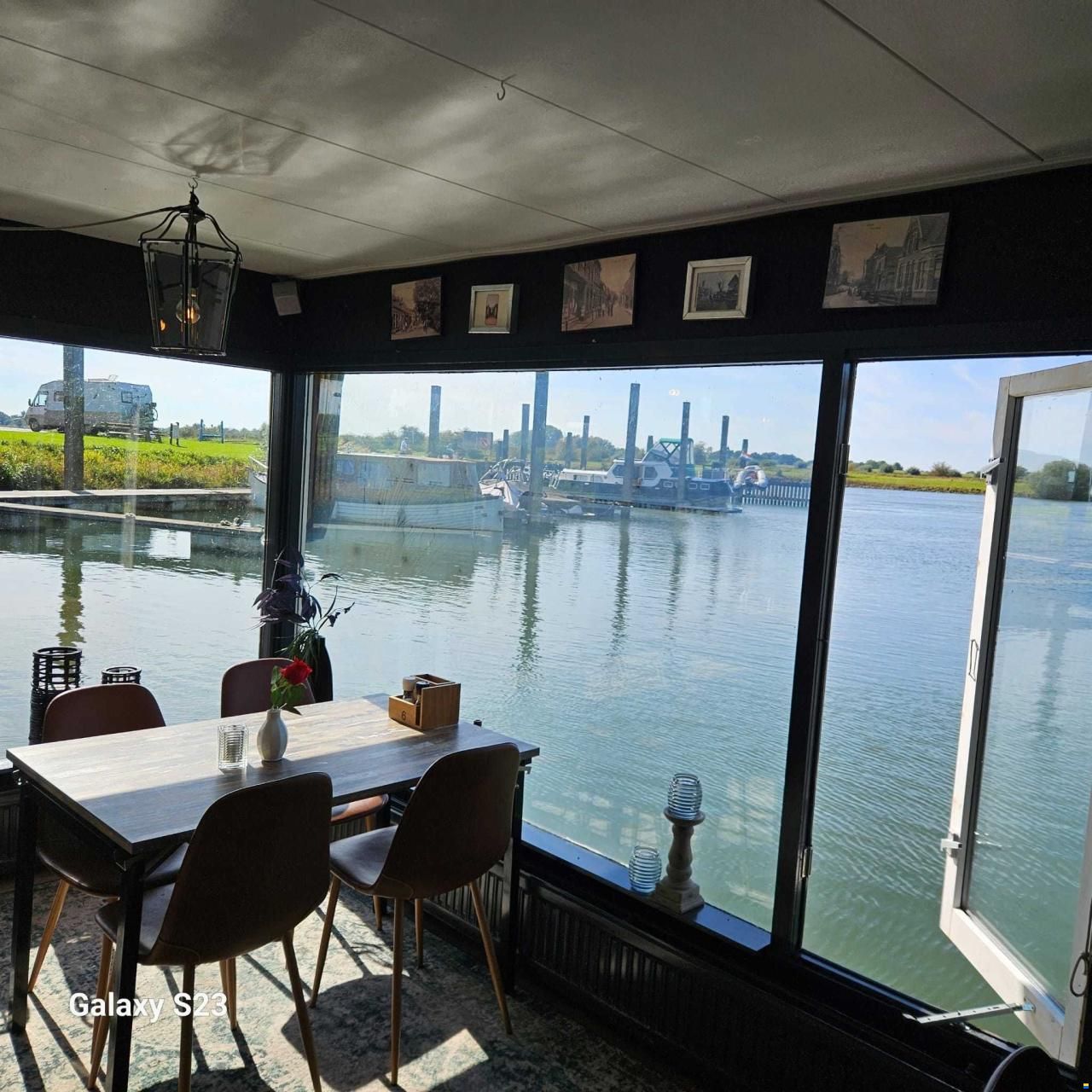 Drijvend Restaurant Houseboat