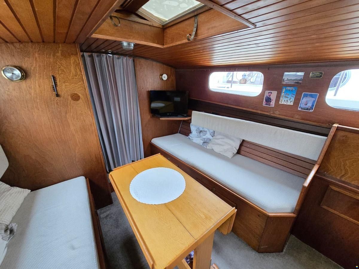 Motorjacht Lovely 985 OK