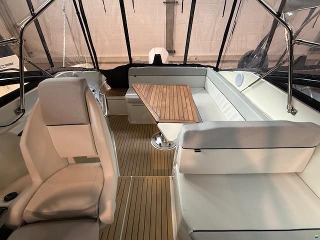 Quicksilver Activ 805 Cruiser mit 300PS