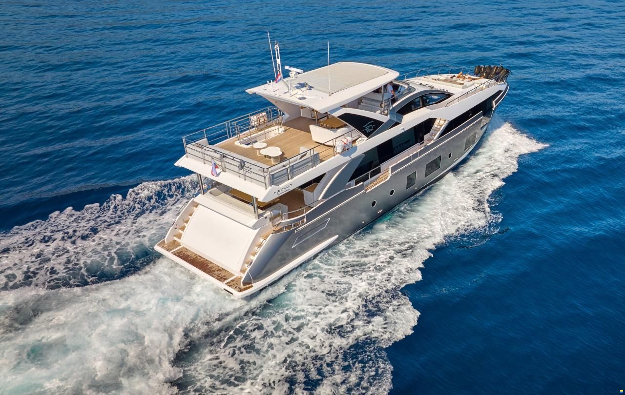Azimut Grande 27M
