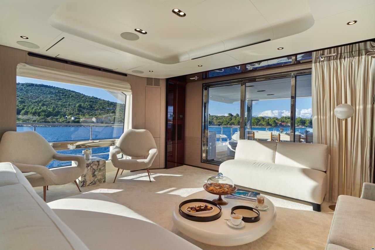 Azimut Grande 27M