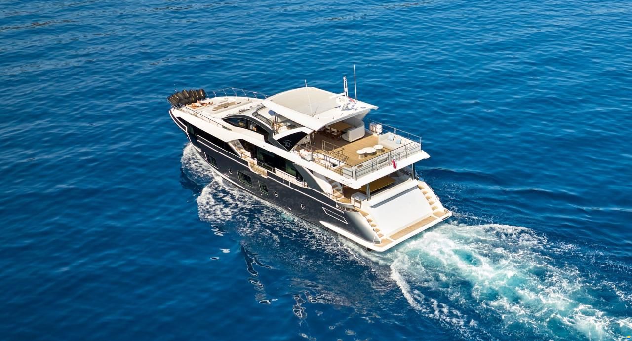 Azimut Grande 27M