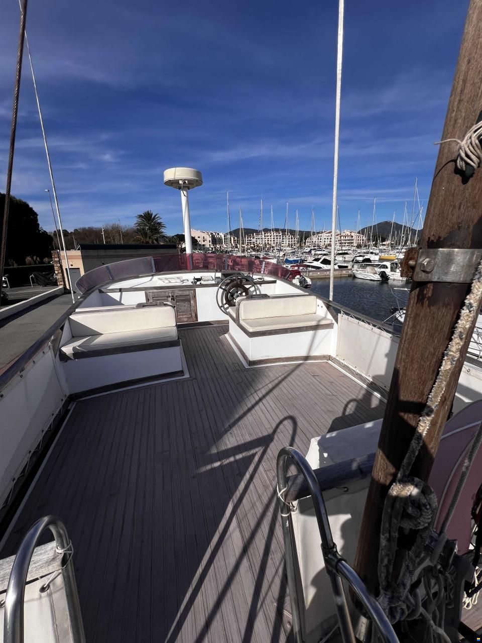 Trader Tarquin 44'