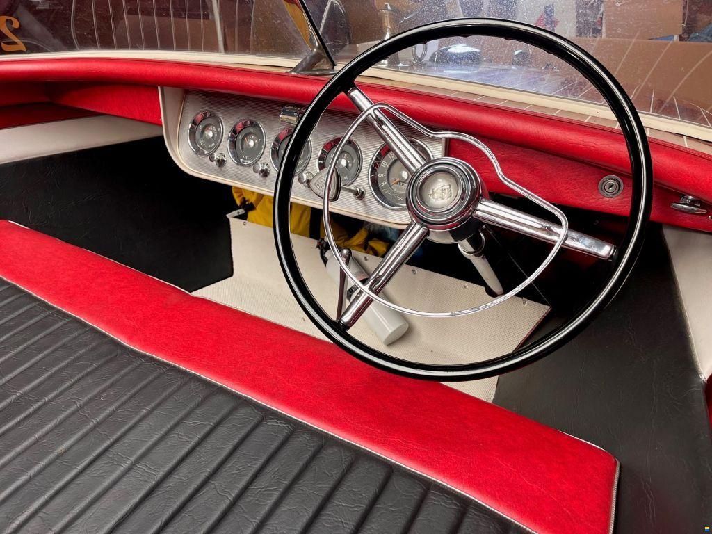 Chris Craft Capri 19