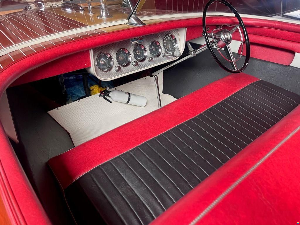 Chris Craft Capri 19