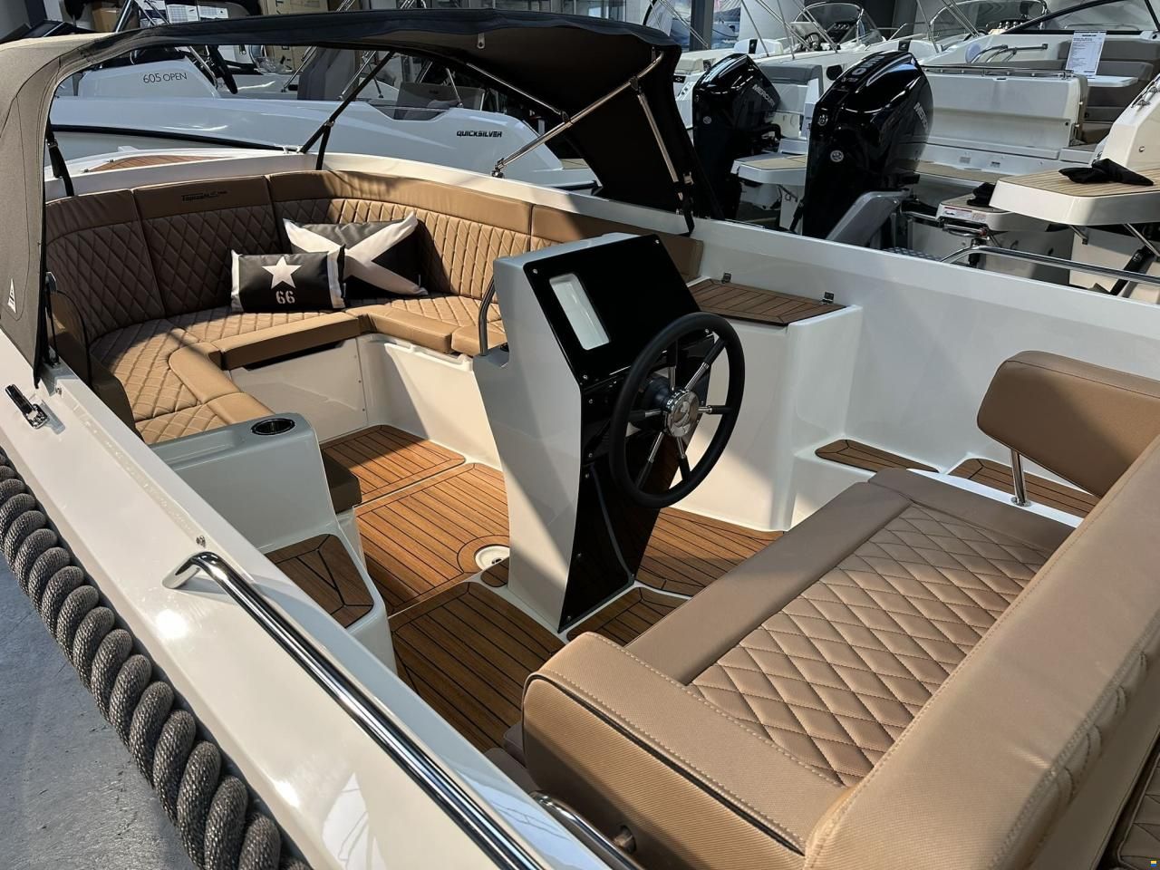 Topcraft 627 Tender