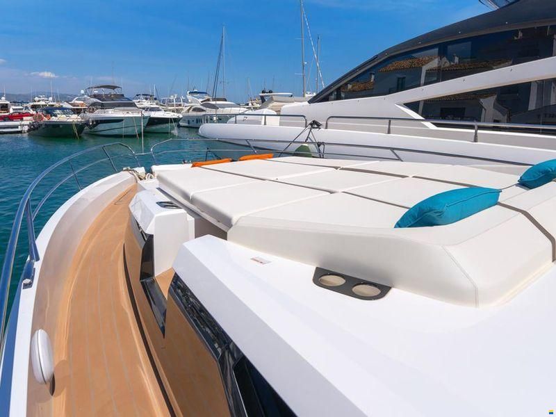 Sunseeker Superhawk 55