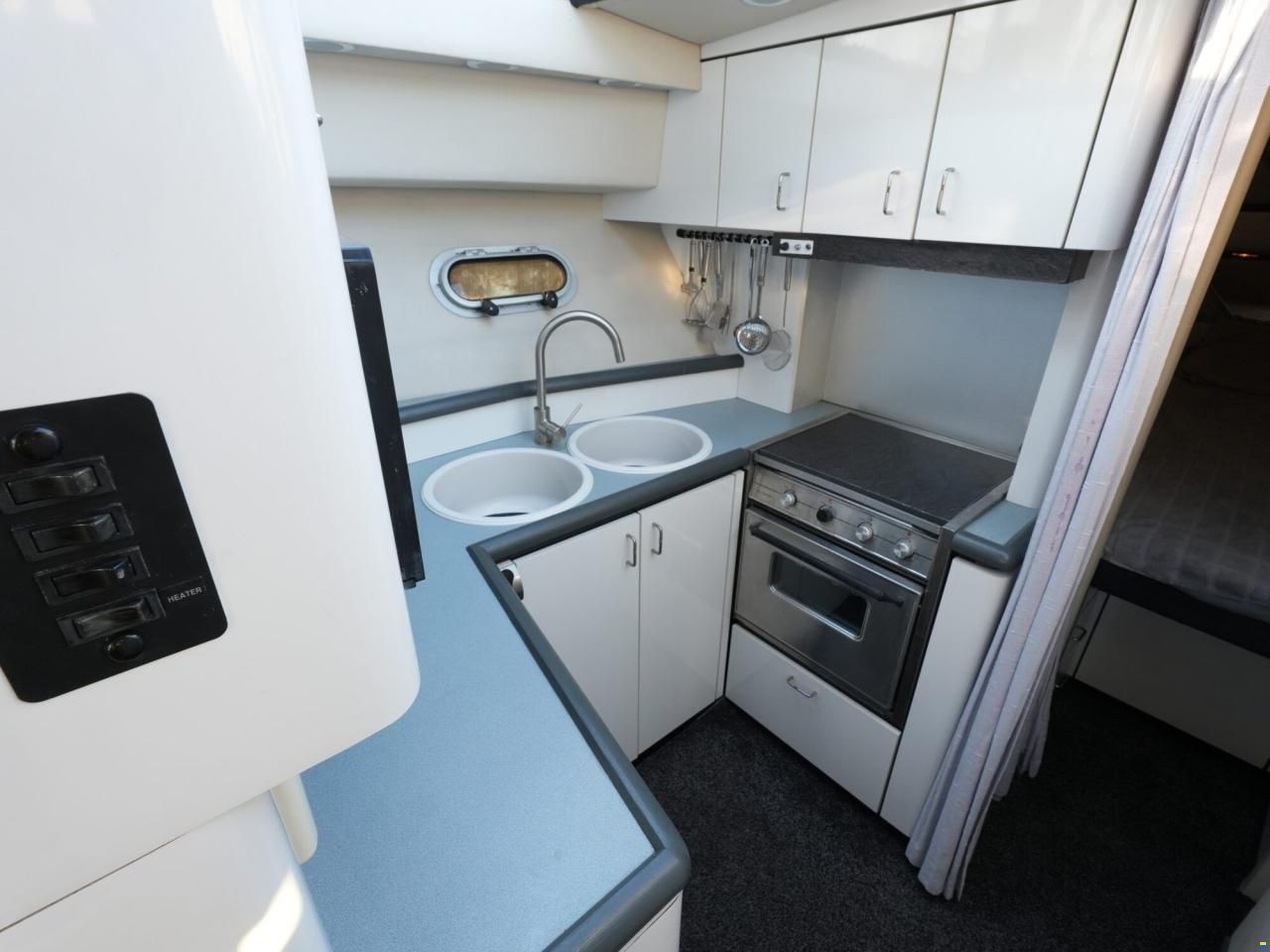 Bayliner 3688 Flybridge