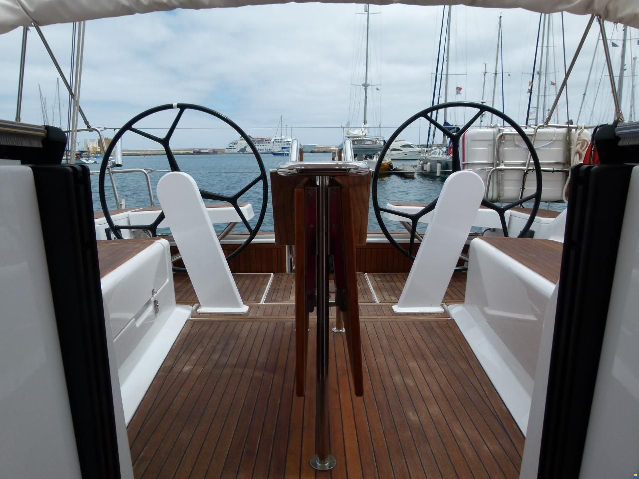 Hanse 418