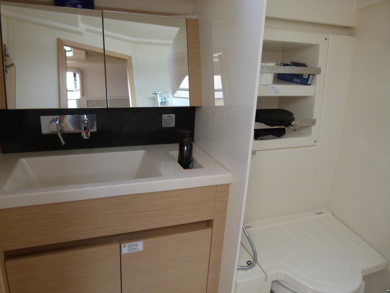 Hanse 418