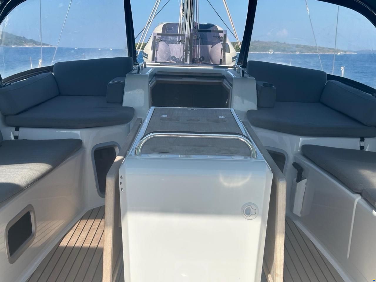 Jeanneau Yacht 51