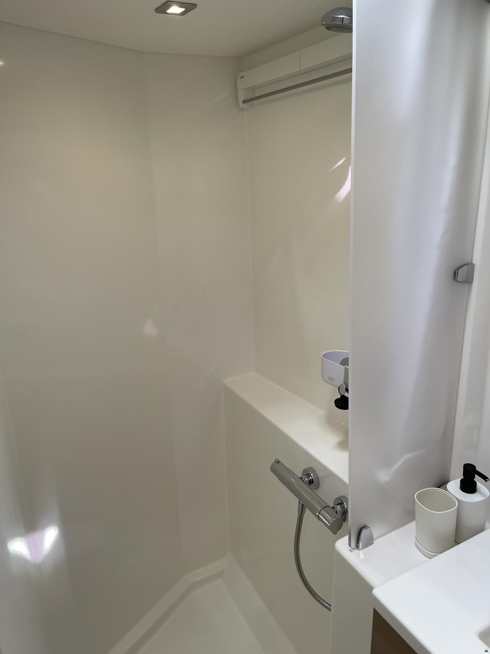Fountaine Pajot Lucia 40