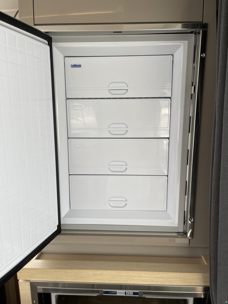 Fountaine Pajot Lucia 40