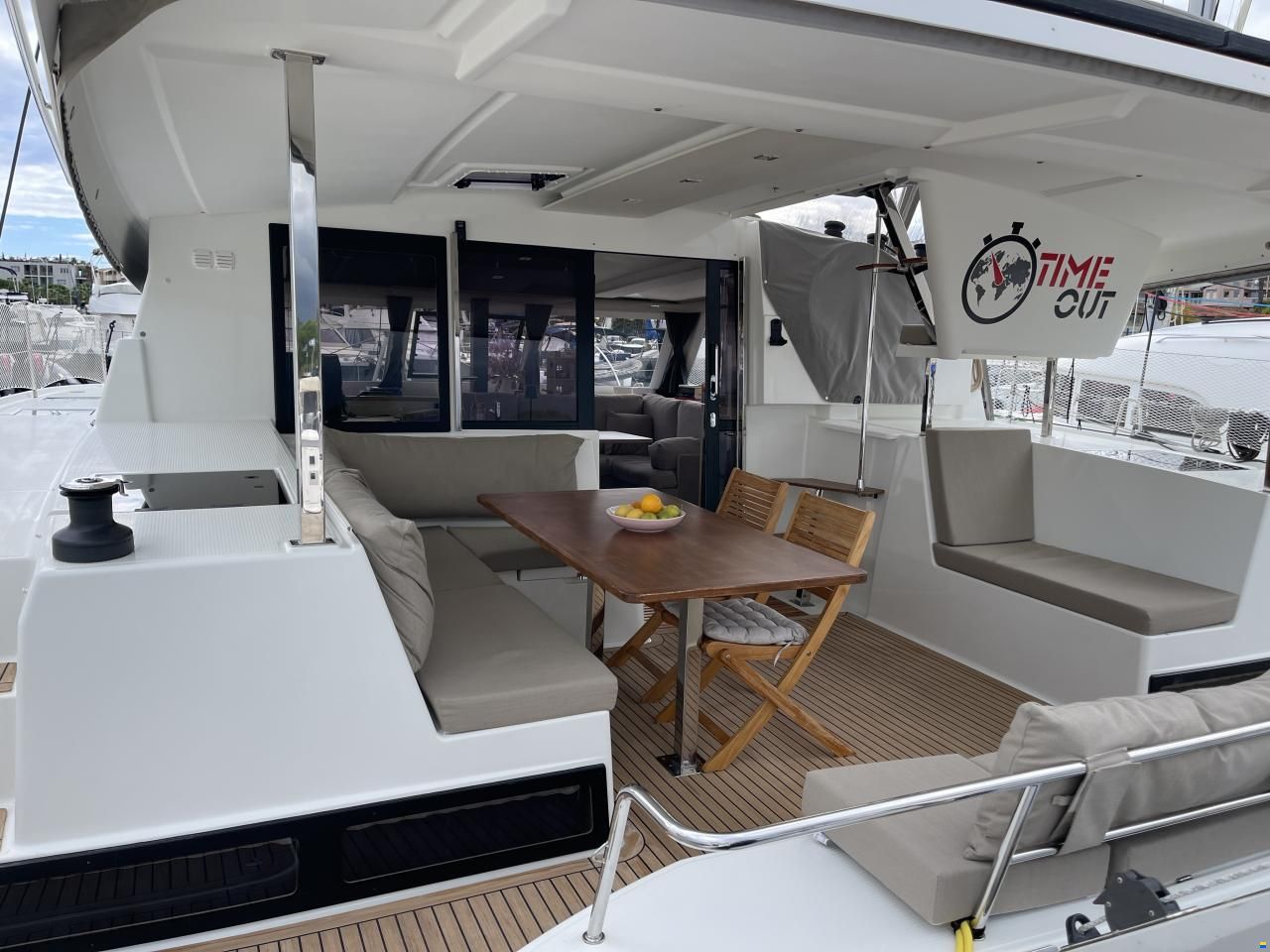Fountaine Pajot Lucia 40