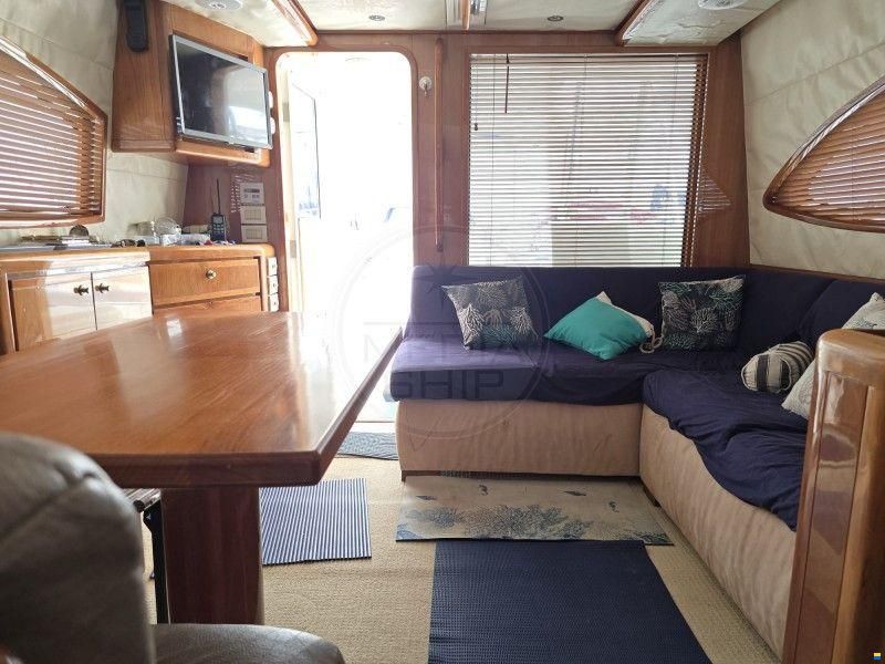 Bertram Yachts Bertram 390 Convertible
