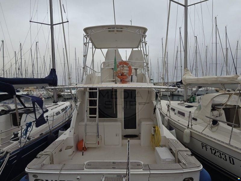 Bertram Yachts Bertram 390 Convertible