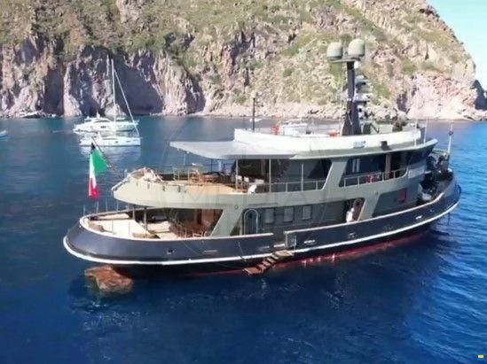 Benetti Tugboat