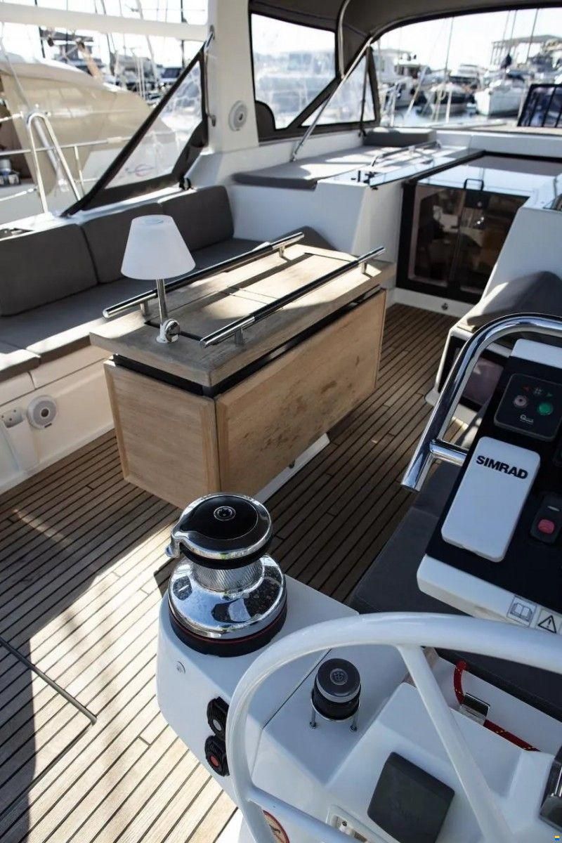 Beneteau OCEANIS 55