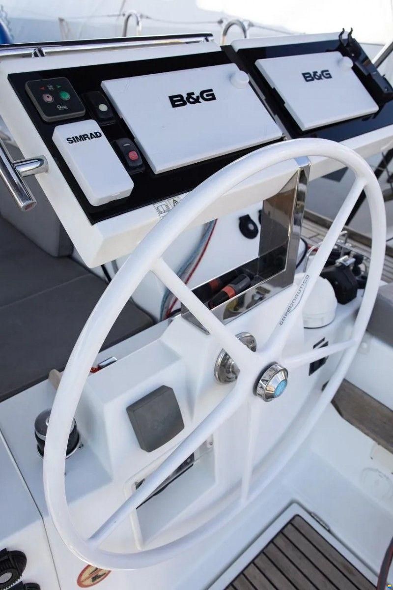 Beneteau OCEANIS 55