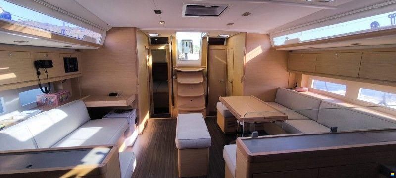 Dufour 530