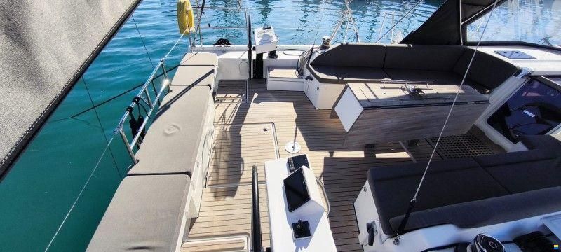Dufour 530