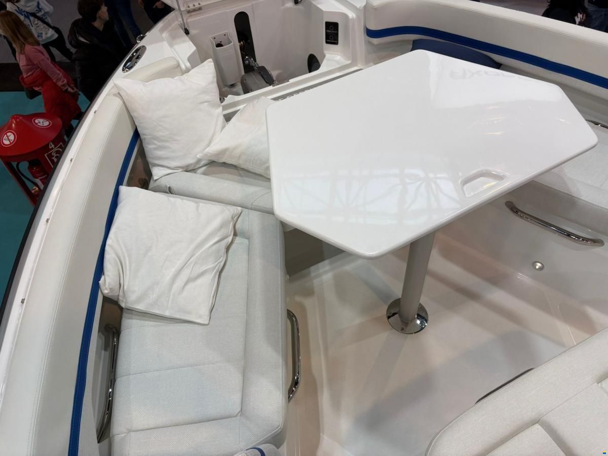 Wellcraft 28 T-Top Sport