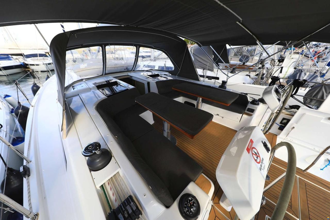 Hanse 508