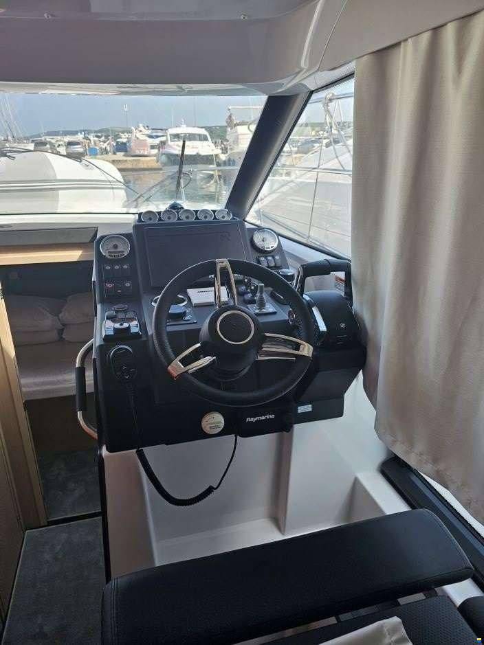 Jeanneau NC 37