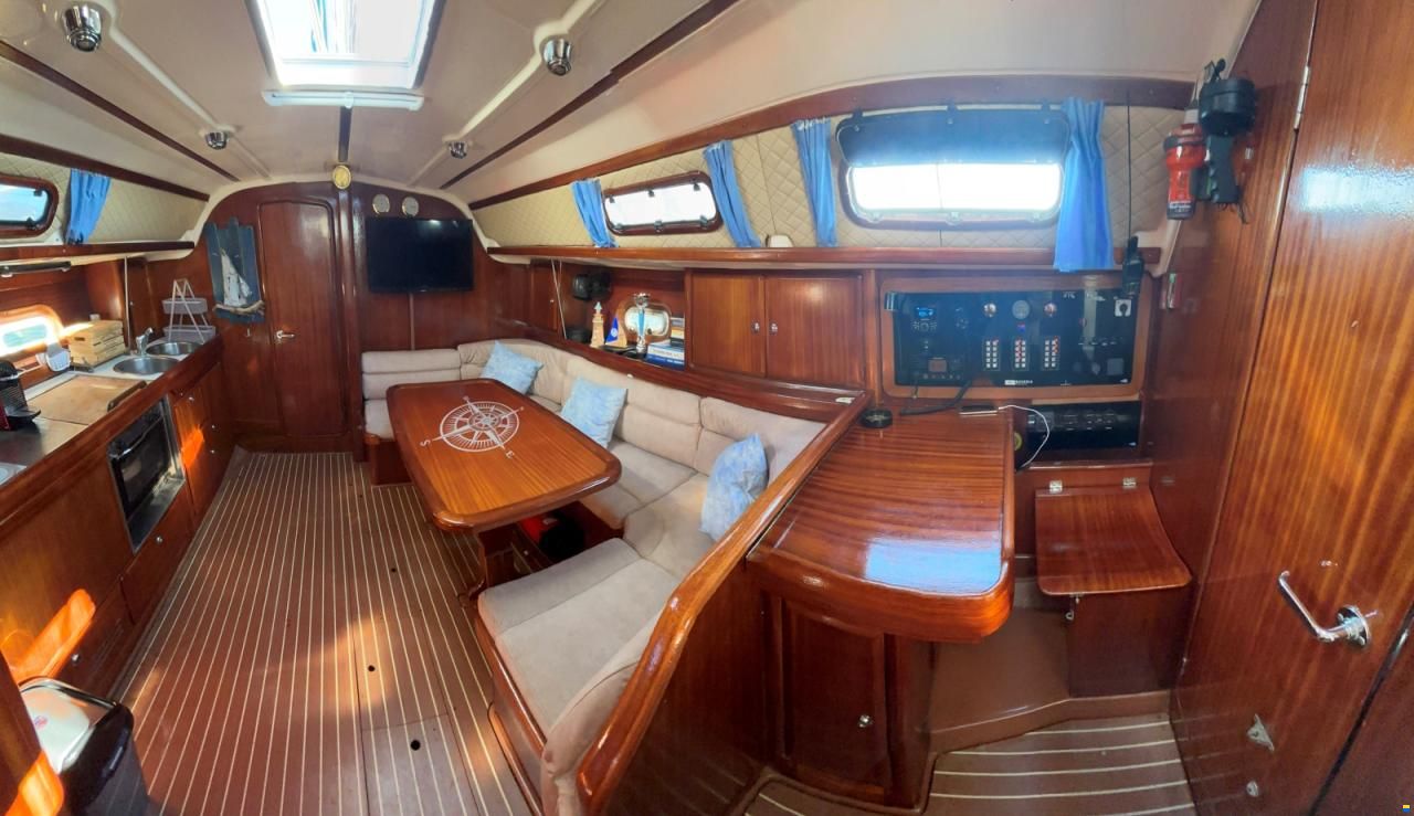 Bavaria 38 Holiday